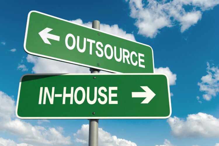 How to Outsource Marketing for Maximum ROI 